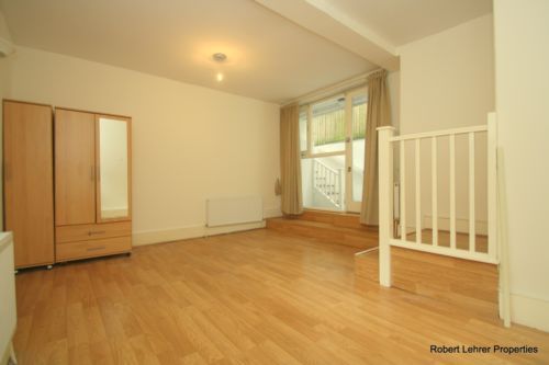 Property photo 3 of 8 Photo 3