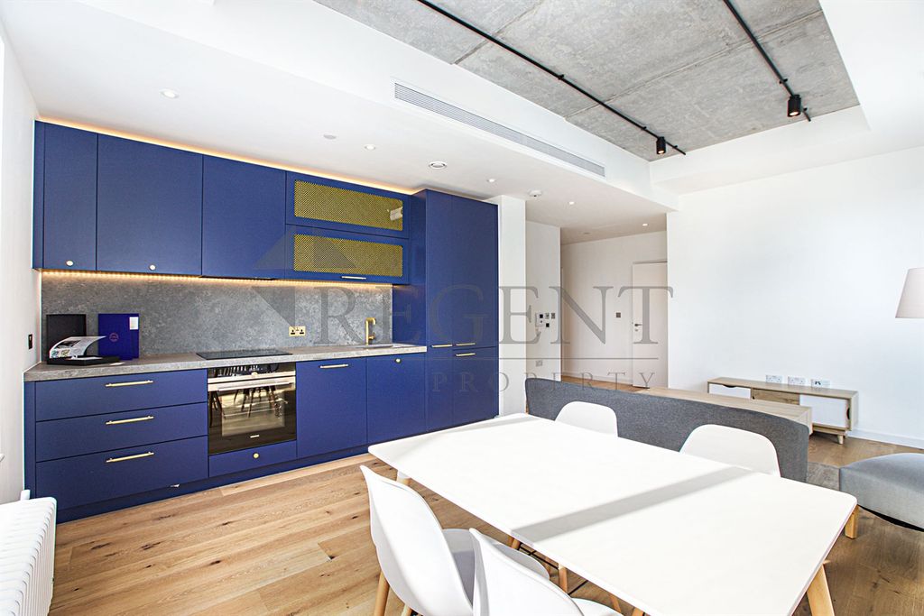 Property photo 3 of 8 Kitchen &amp; Dining