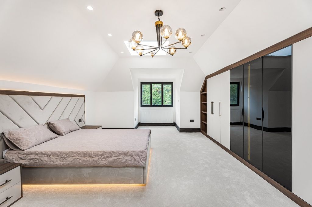 Additional image 25 of 5 bed detached house for salePipers Green Lane, Edgware HA8