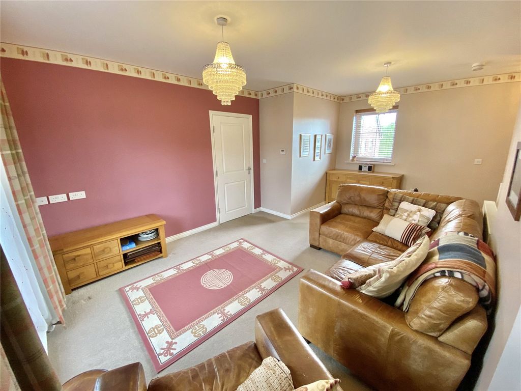 Property photo 2 of 8 Picture No. 07