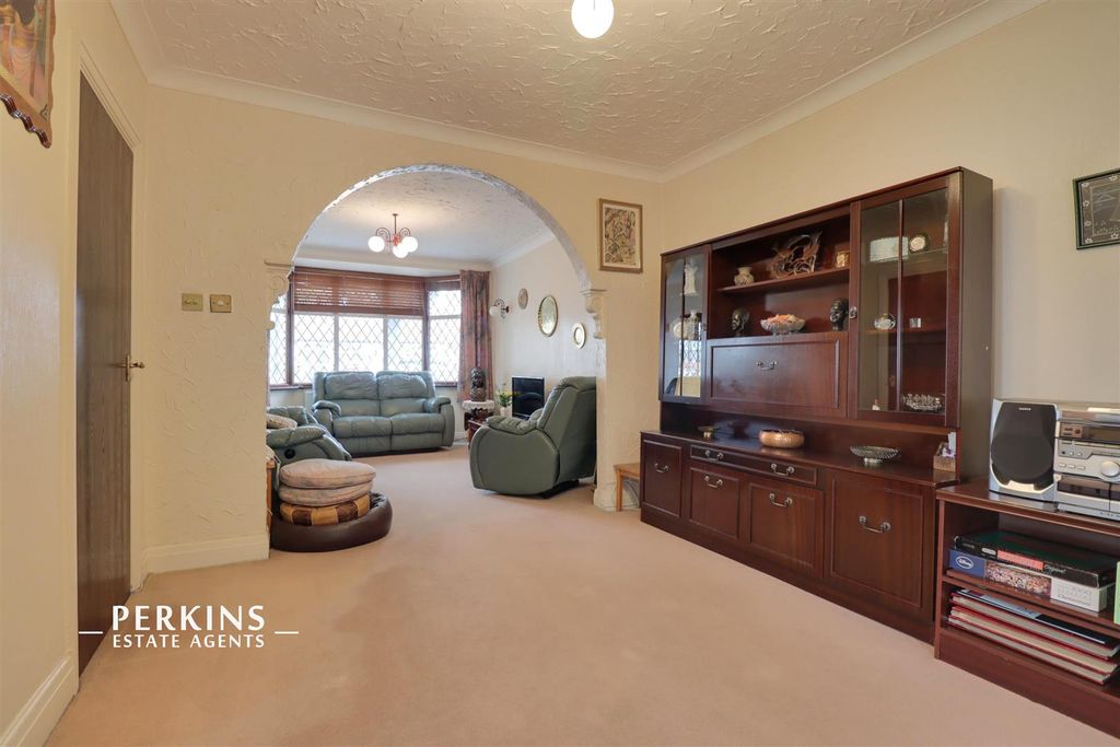 Property photo 2 of 14 Rec 2.Jpg