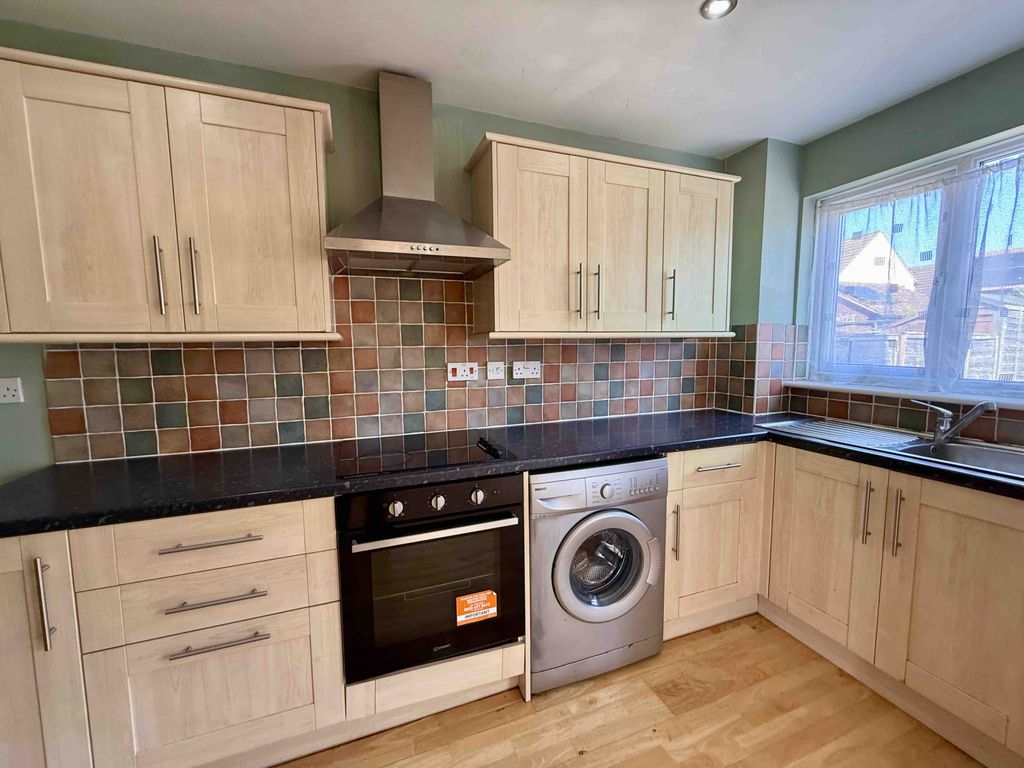 Property photo 3 of 18 Gallery