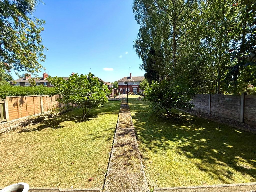 Property photo 2 of 21 Picture No. 18