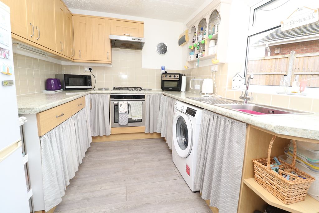 Property photo 3 of 11 Img_5735