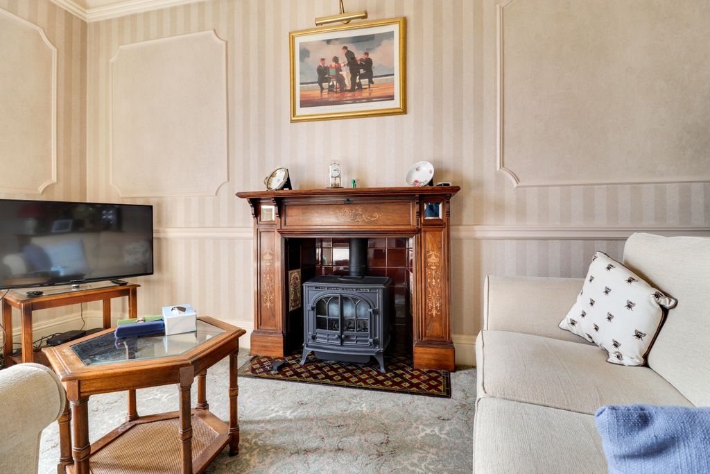 Property photo 3 of 14 Img_3795-Img_3797