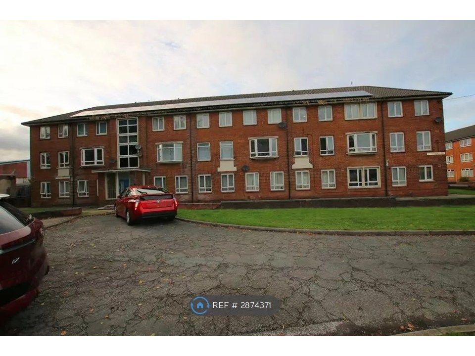 Property photo 1 of 9 1st Floor Flat Far Left