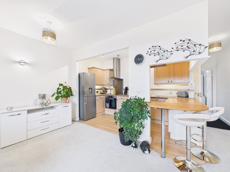 Property photo 3 of 12 Kitchen