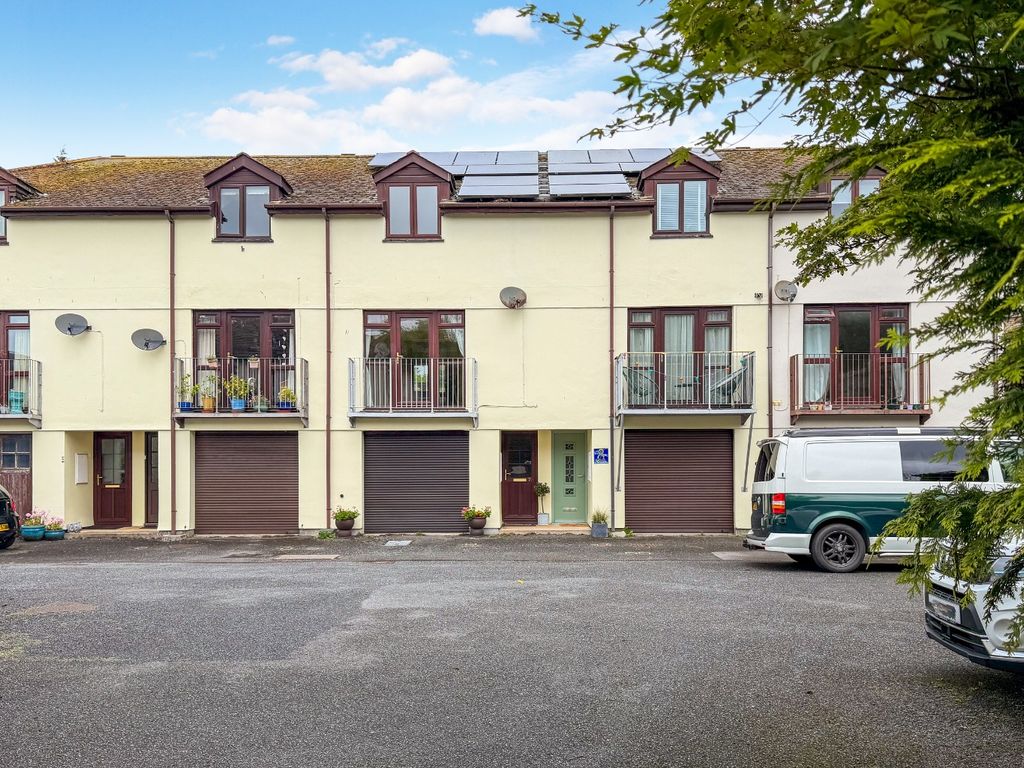 Property photo 1 of 18 4855210