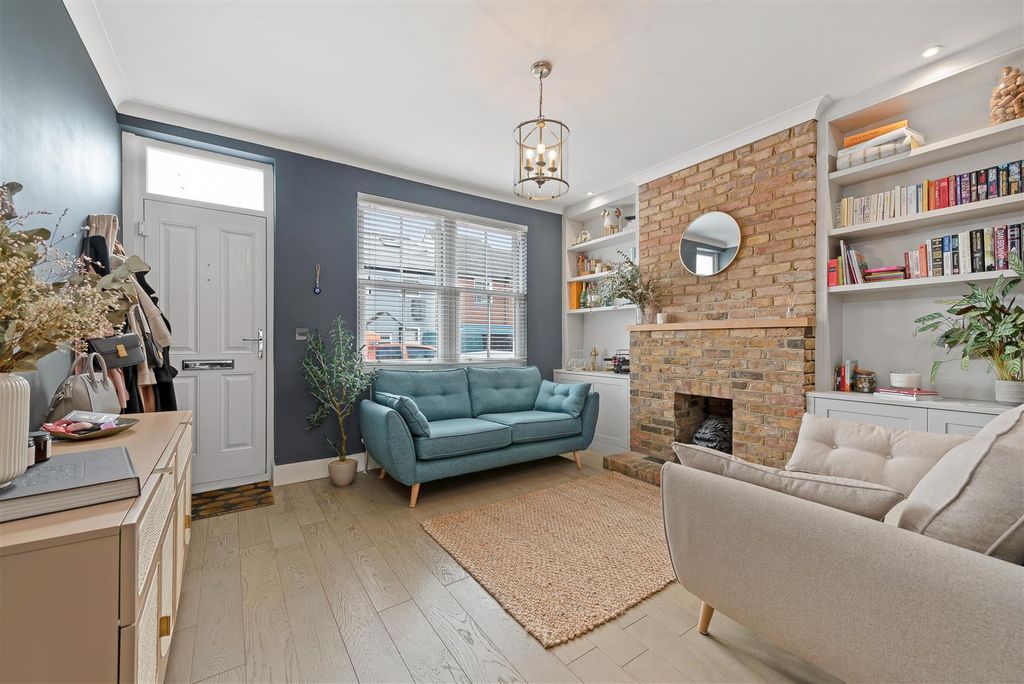 Property photo 3 of 15