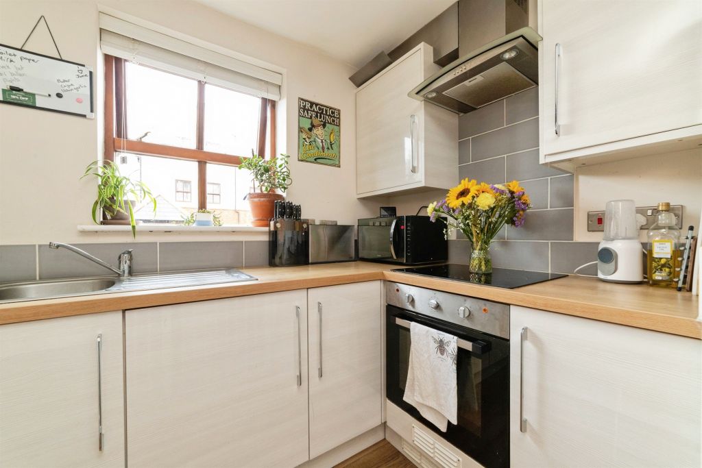 Additional image 6 of 1 bed flat for saleWhitehorse Street, Baldock SG7