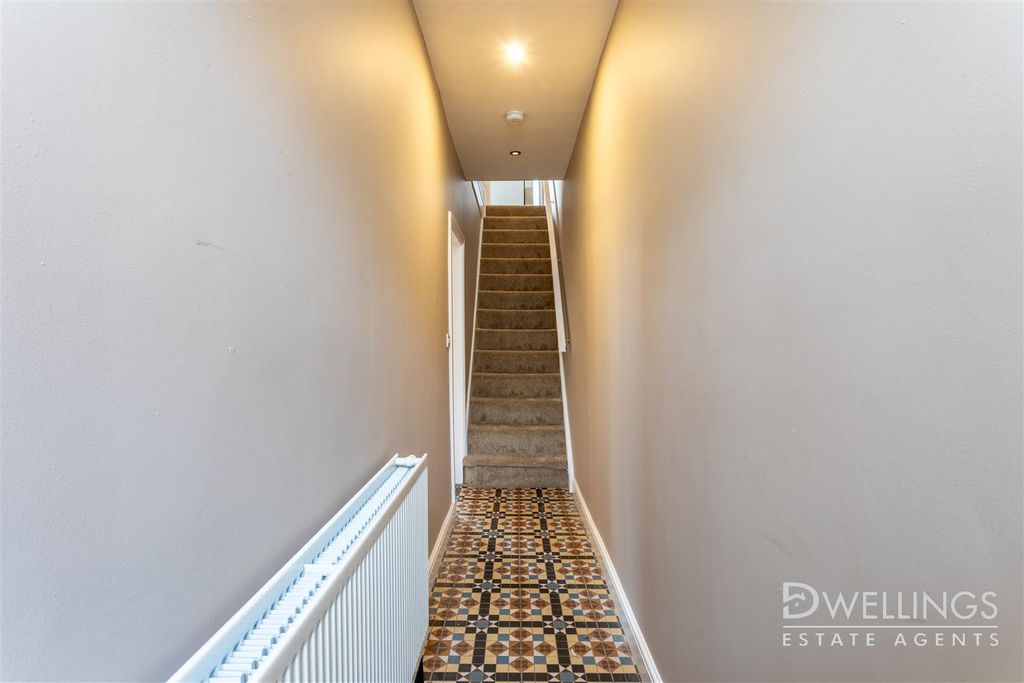 Property photo 3 of 18 Dwelest - 78 Swadlincote Road, De11 8Db-0003.Jpg