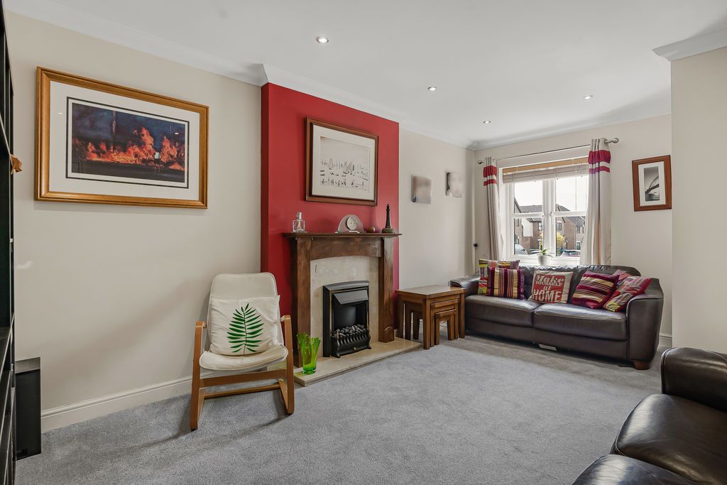 Property photo 2 of 14 Photo 9