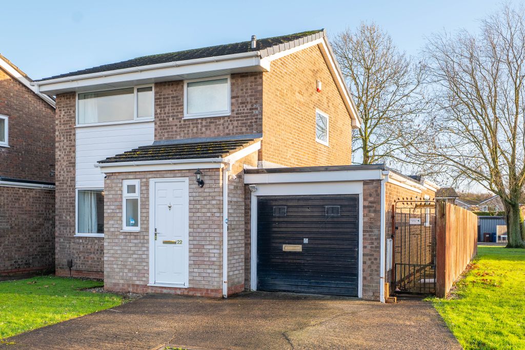 Property photo 1 of 12 Front