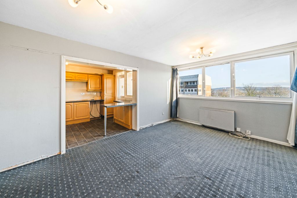 Property photo 3 of 18 Dsc08392