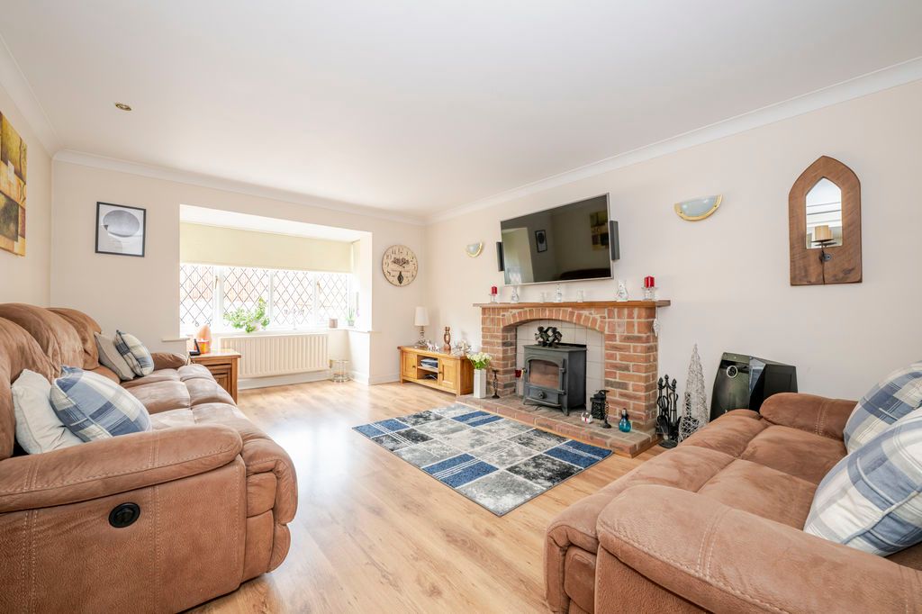 Property photo 2 of 28 Photo 21