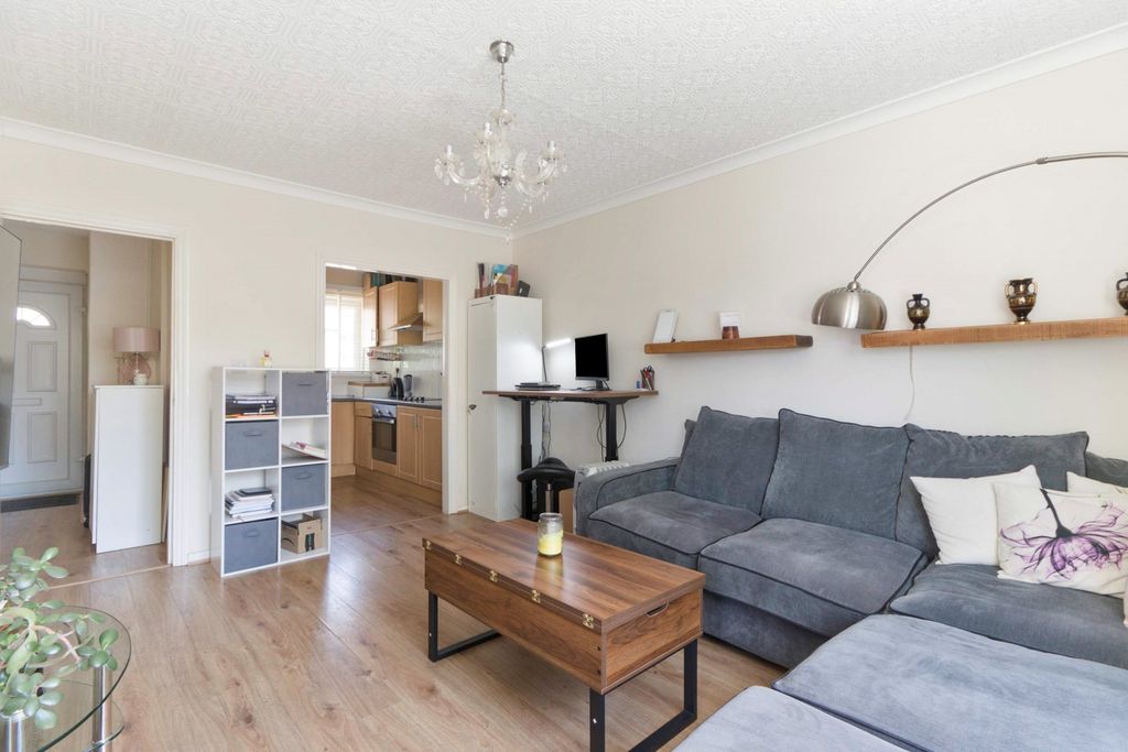 Property photo 2 of 10 4B8832d6-A25A-F11...