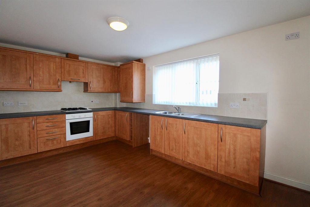 Property photo 1 of 6 Img_2221.Jpg