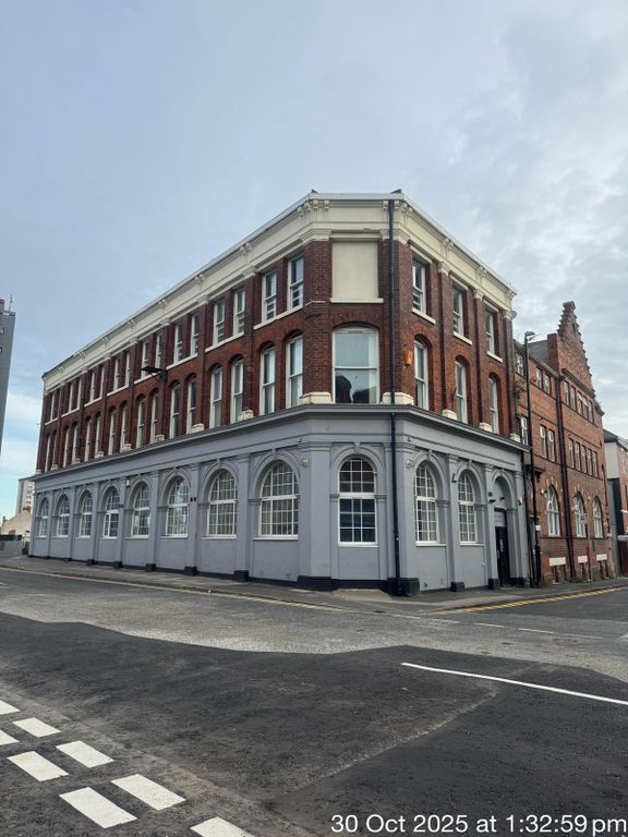 Property photo 1 of 18 Whatsapp Image 2025-10-30 At 17.38.08