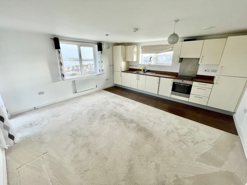 Property photo 1 of 14 Image