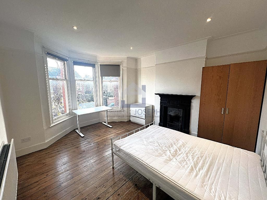 Property photo 3 of 8 Photo 3