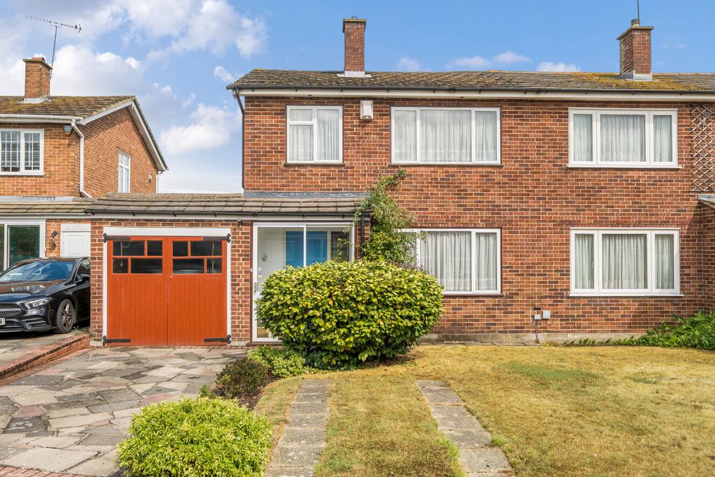 Property photo 1 of 20 1511843-15-6A9040...