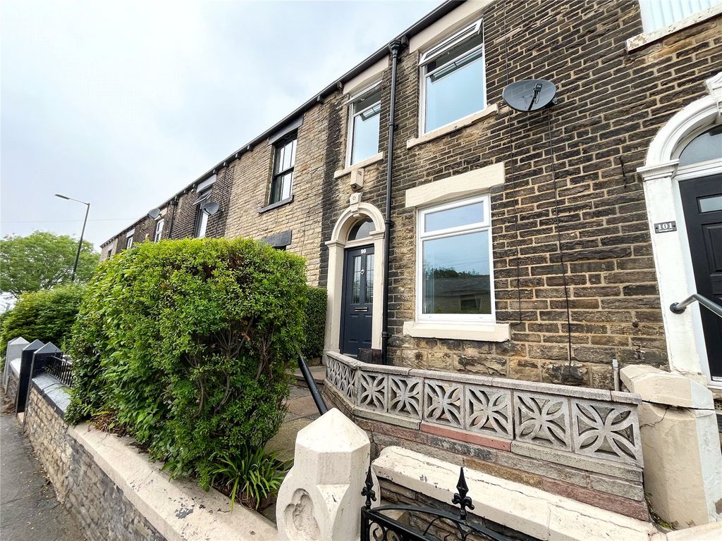 Property photo 1 of 14 Front