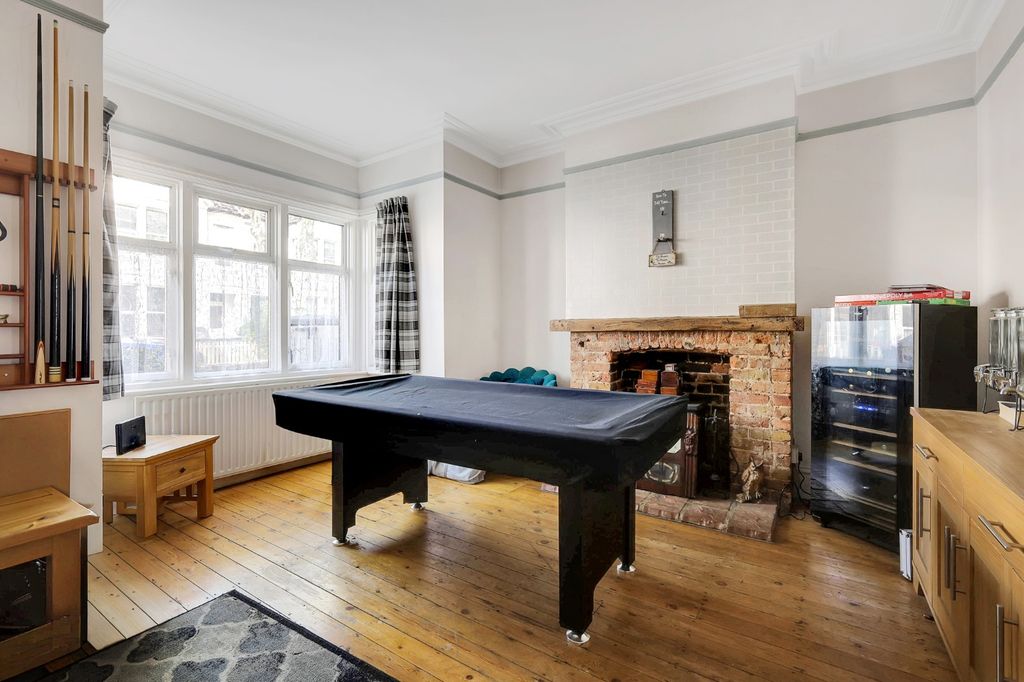 Property photo 2 of 22 5106044