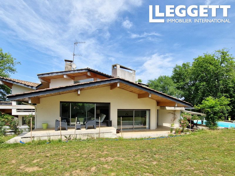 Property photo 2 of 10