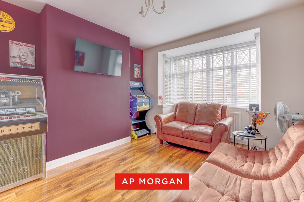 Property photo 2 of 24 Picture No. 14