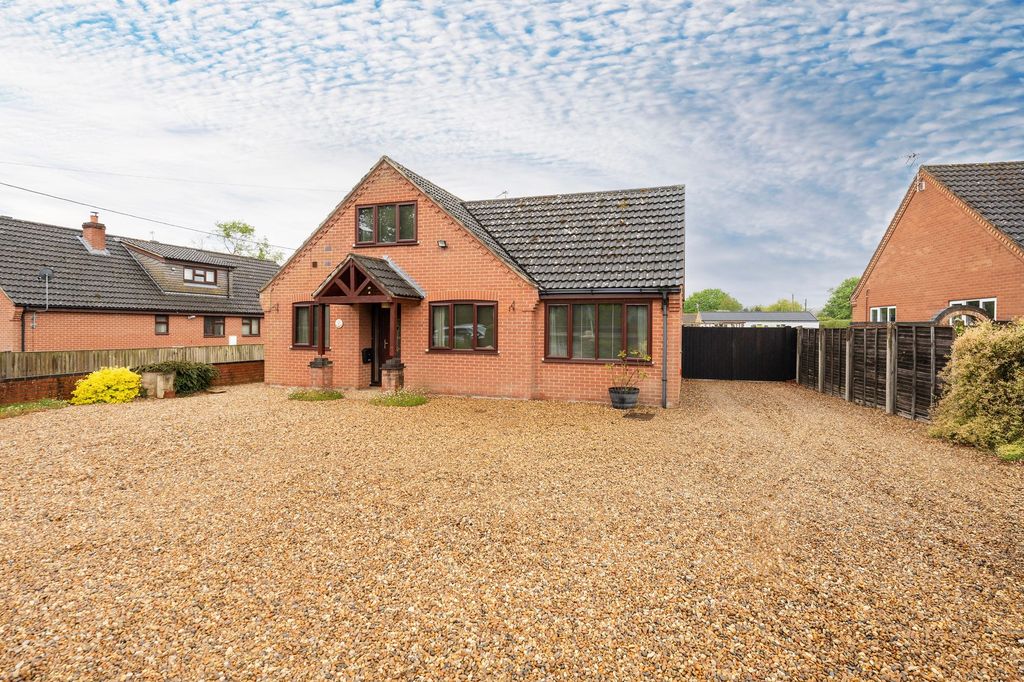 Property photo 1 of 27