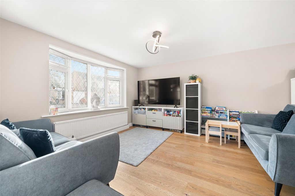 Property photo 2 of 14 Picture No. 15