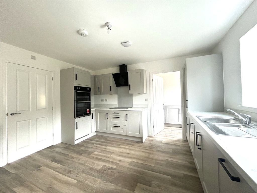 Property photo 2 of 20 Picture No. 31