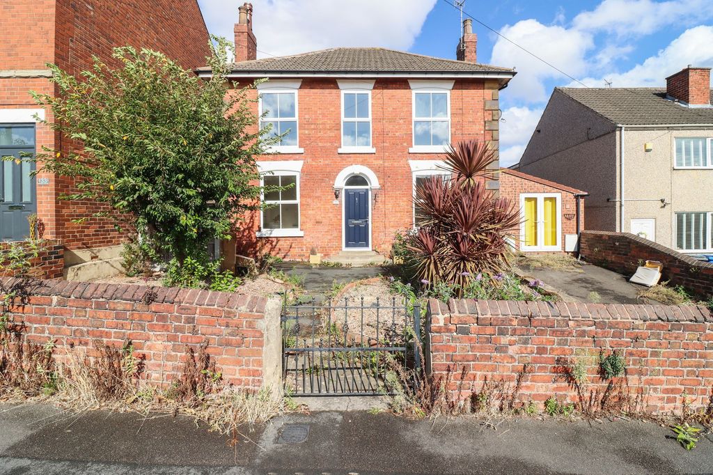 Property photo 1 of 24