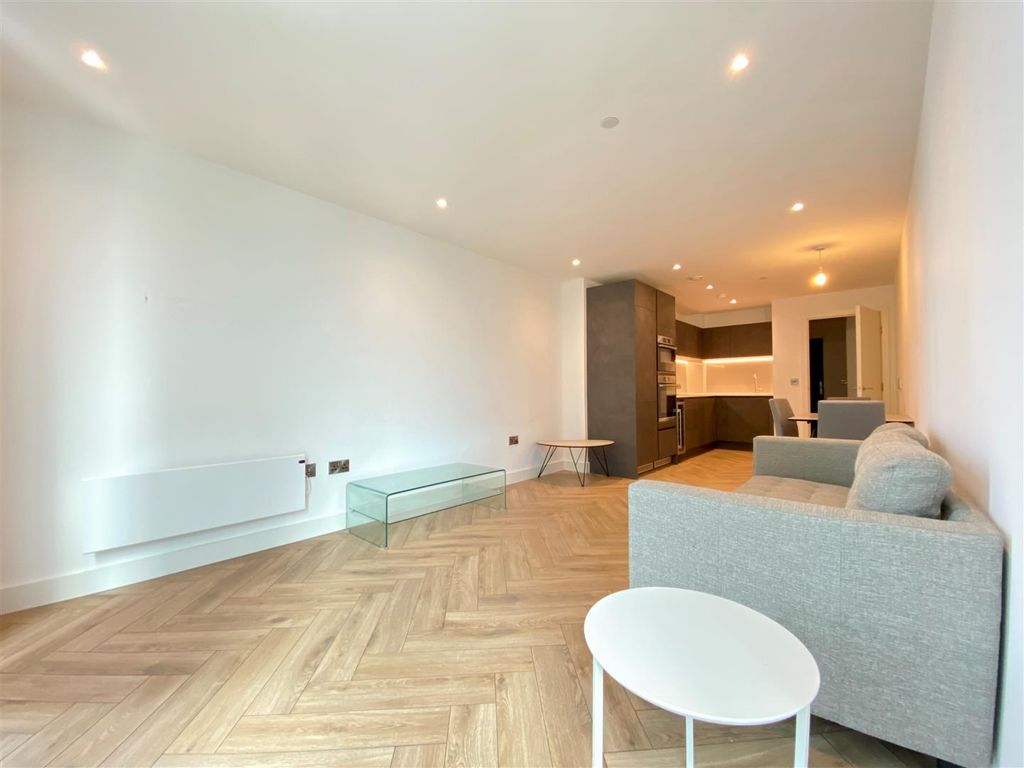 Property photo 2 of 9