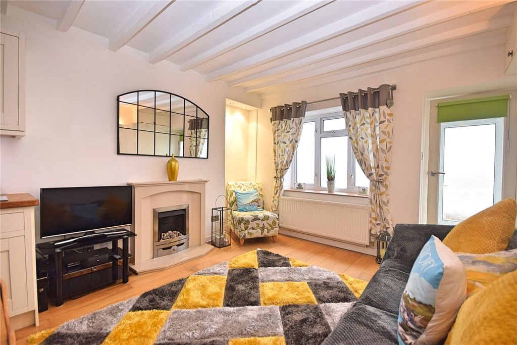 Property photo 3 of 17 Picture No. 24