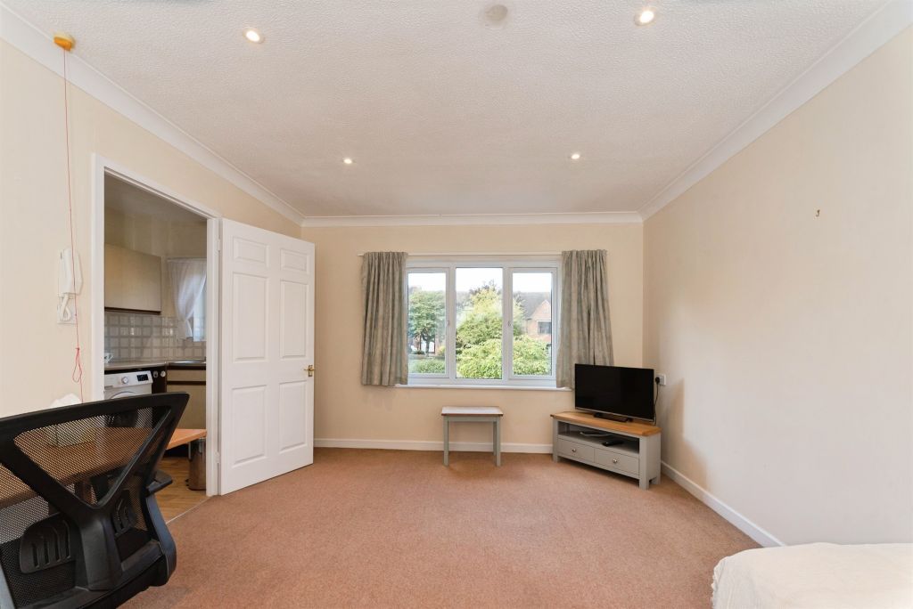 Property photo 3 of 10