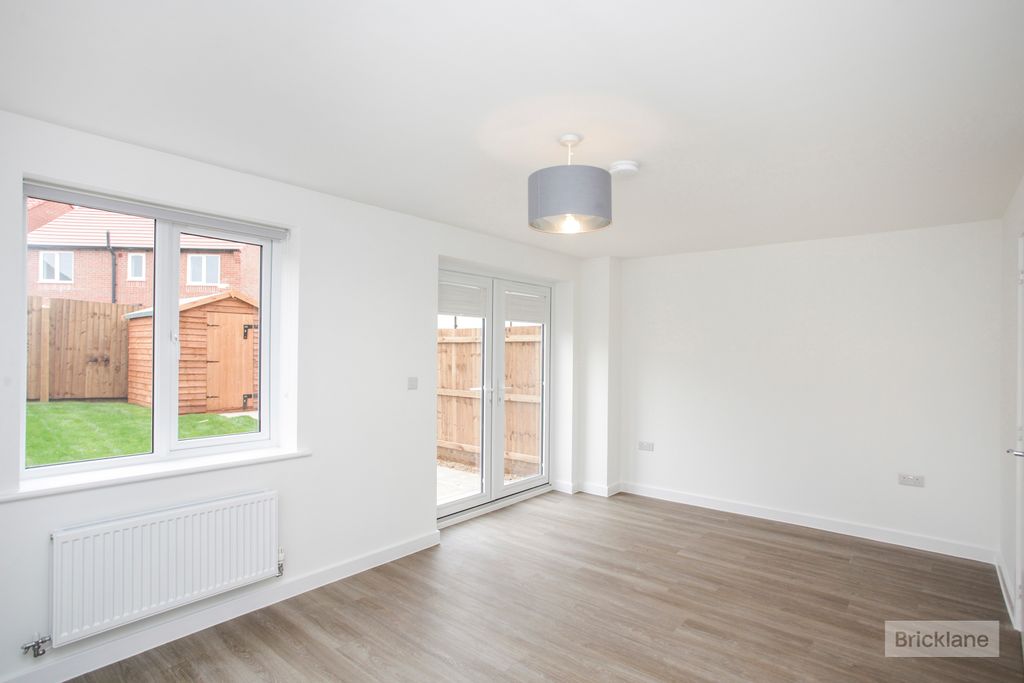 Property photo 3 of 14 Image