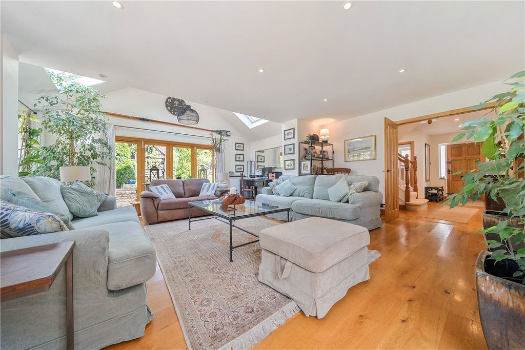 Property photo 2 of 15 Picture No. 06