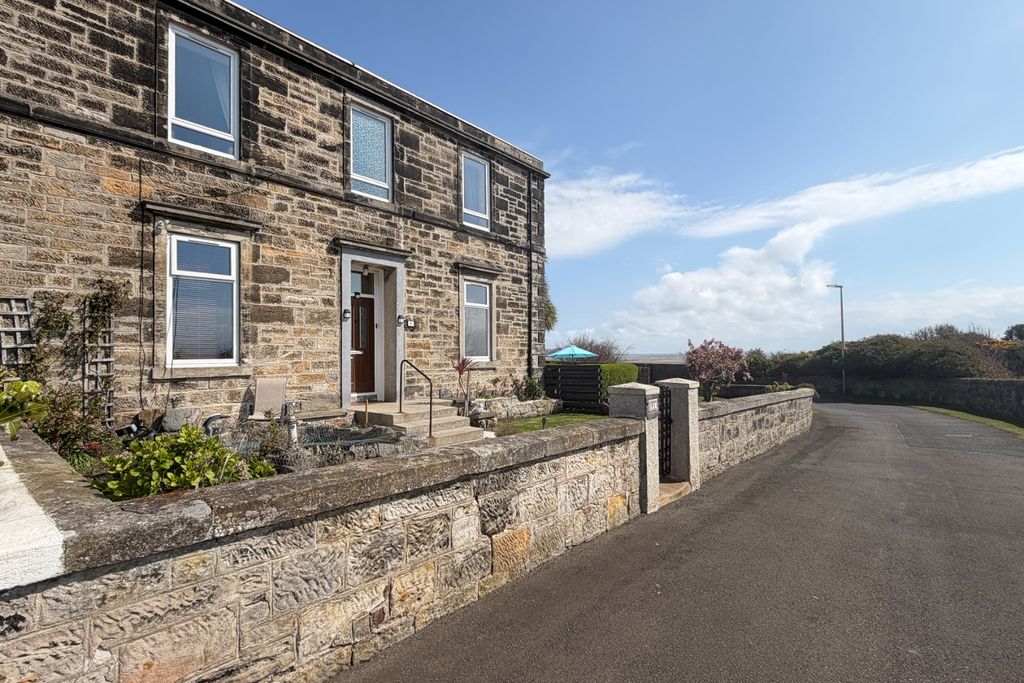 Property photo 2 of 69