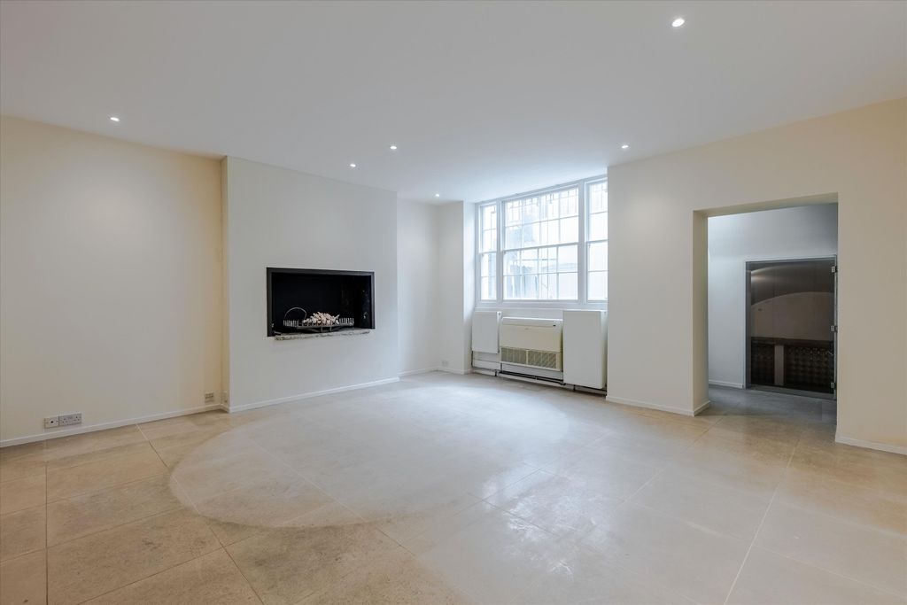 Property photo 1 of 10 Image