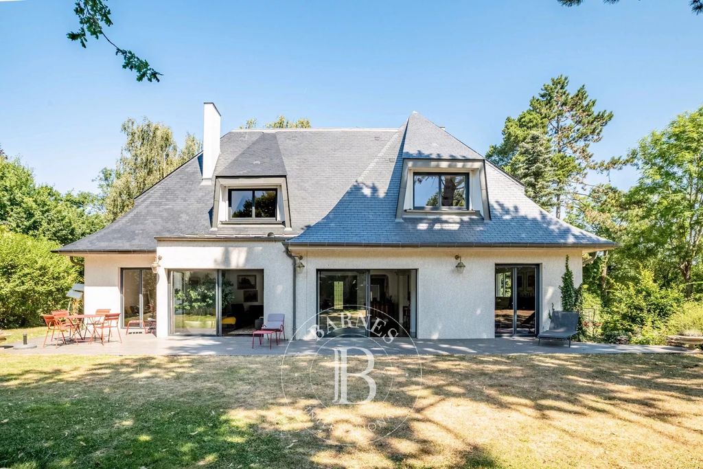 Property photo 1 of 45