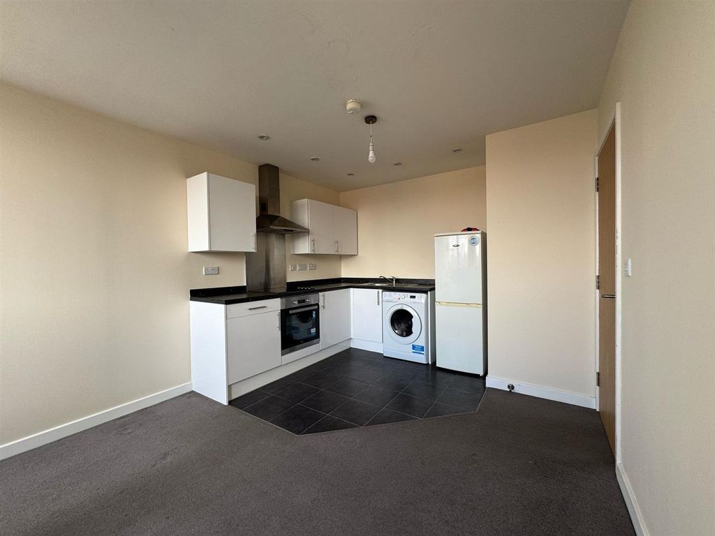 Property photo 2 of 5 Kitchen.Jpeg