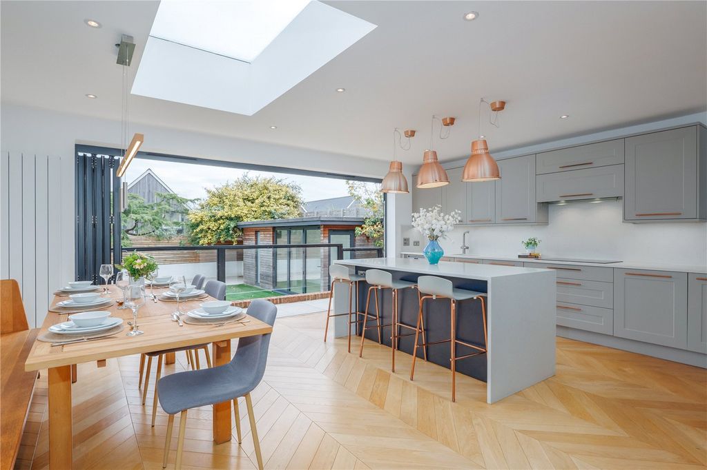 Property photo 3 of 39 Picture No. 38