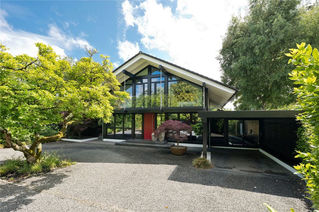Property photo 1 of 19 Front External