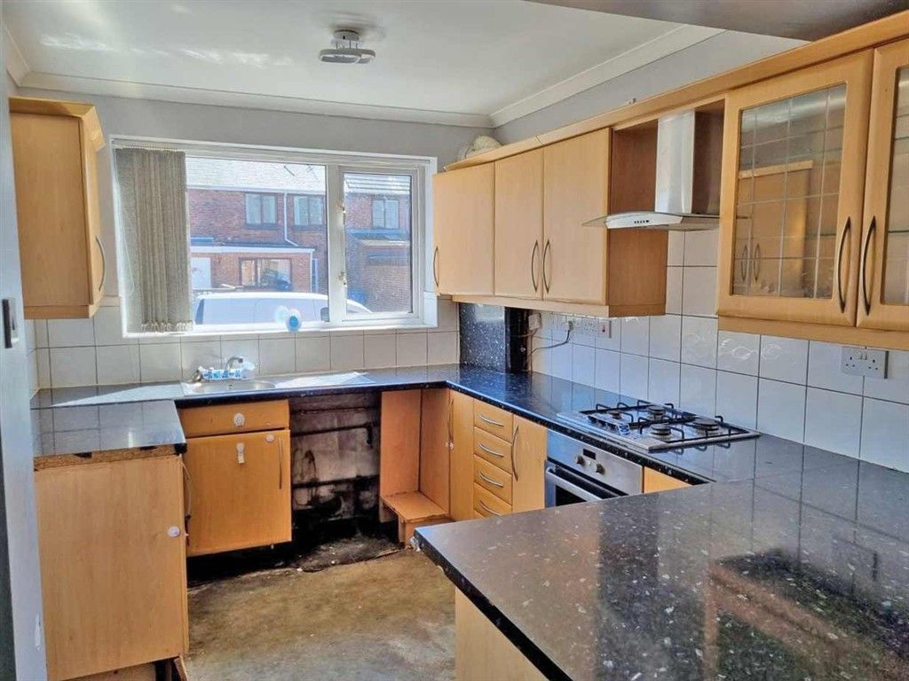 Property photo 2 of 5