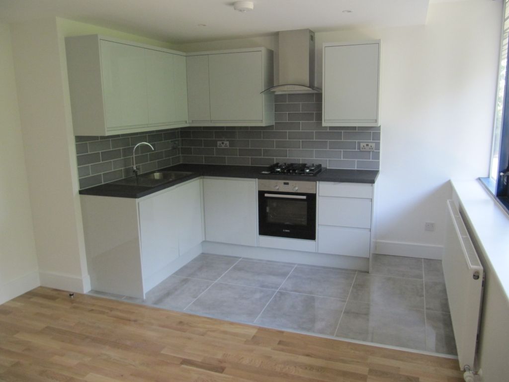 Property photo 1 of 6 Kitchen