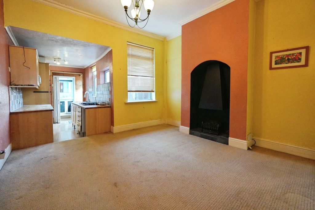 Property photo 3 of 11 Open Plan Kitchen/Dining Room