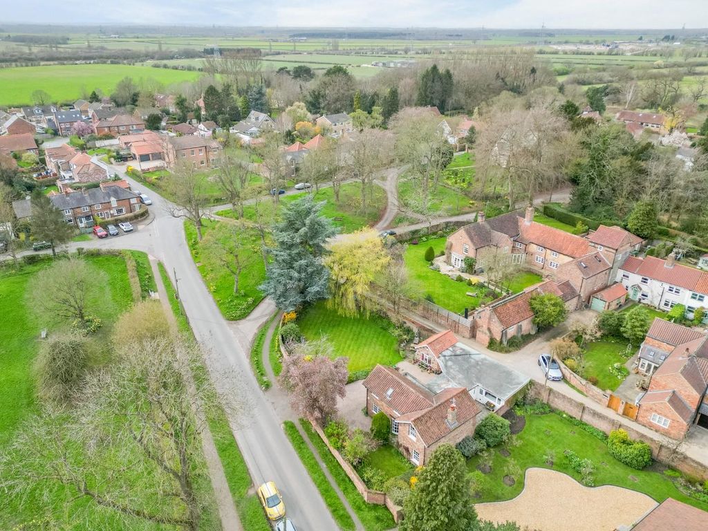 Property photo 2 of 26 Exterior