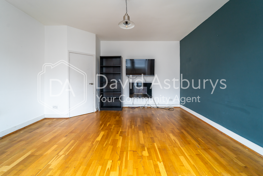 Property photo 2 of 10 Ndb02527