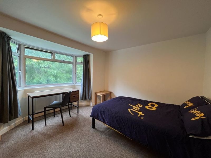 Property photo 1 of 17 Photo 22